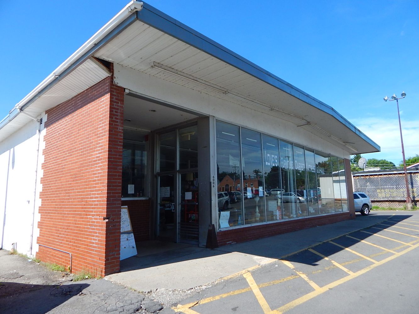 6006 New Hartford St, Wolcott, NY 14590